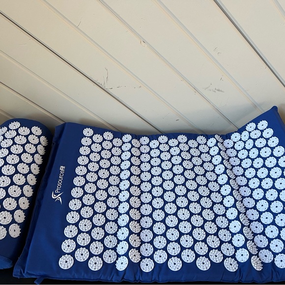 ProsourceFit Acupressure Mat and Pillow Set  for Neck and Back - Picture 2 of 5